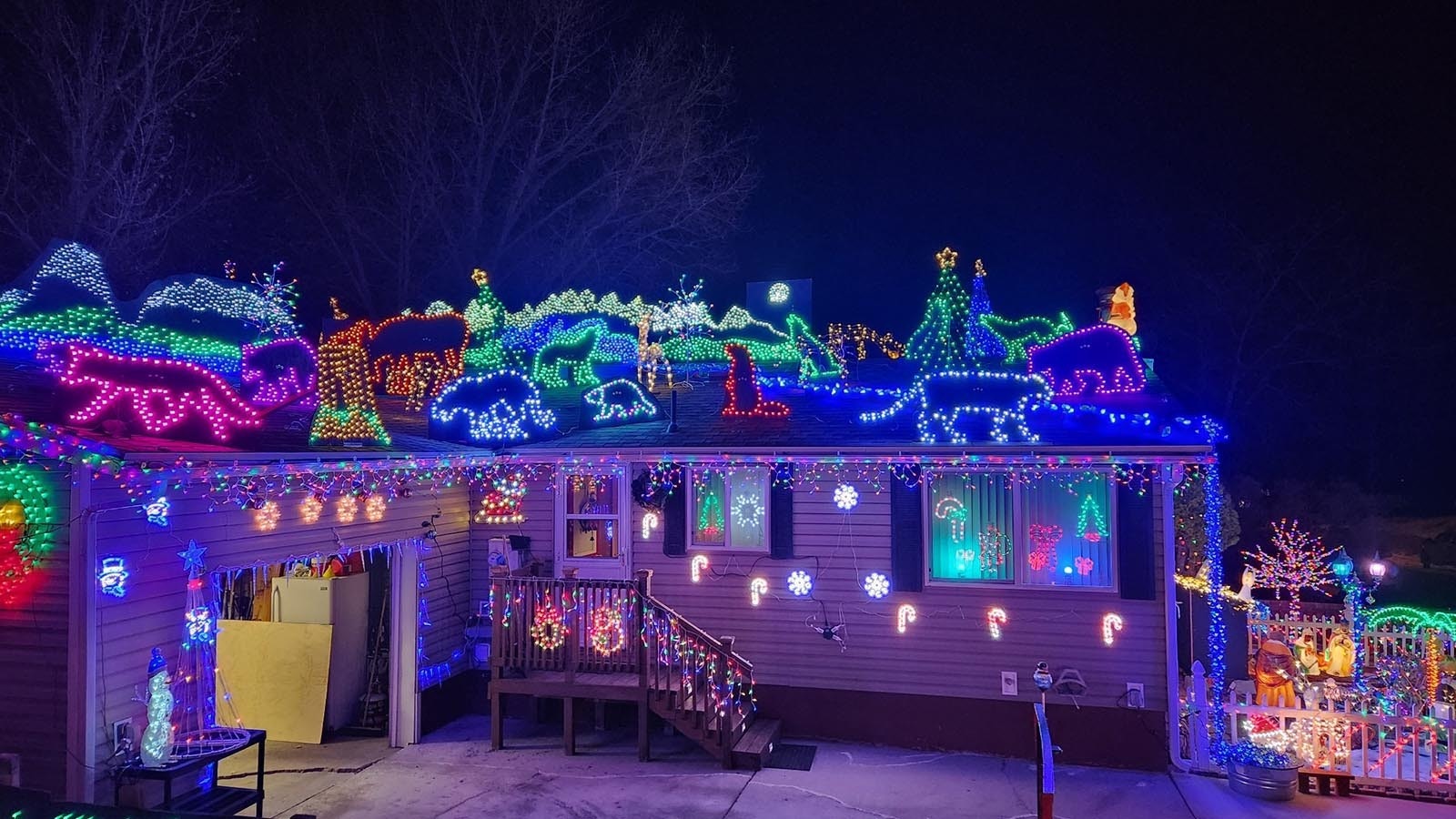 Folks in Green River may not know Robert Bostick personally, but they know his house. It’s the one covered in thousands of holiday lights forming the Grand Tetons, life-sized wildlife cutouts and his tribute to all things Wyoming.