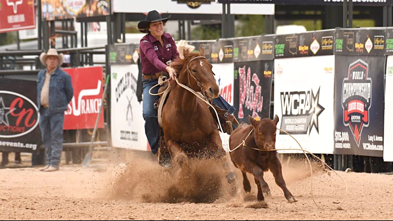 Gillette College freshman Haiden Thompson on Foxy lays out a perfect loop in breakaway.