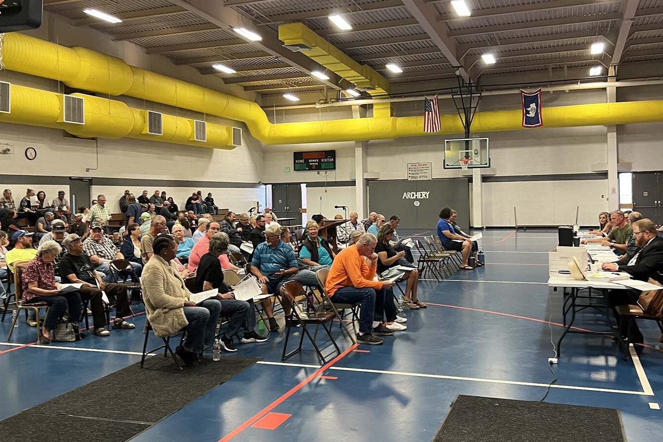 Hanna, in Carbon County, has a population of 683, but a controversial town council meeting late Tuesday drew a sizable crowd.