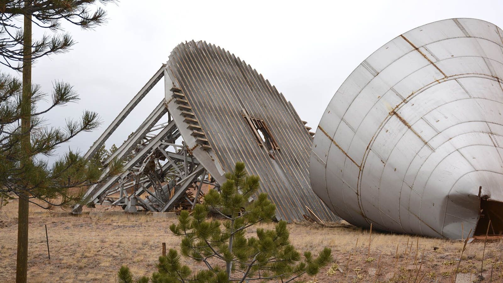 A historic water tower along the Union Pacific line near the Wyoming-Colorado state line at Harriman, Wyoming, was a local landmark for about 80 years. Now it’s gone, torn down Dec. 17, 2024, without notice or discussion, leaving locals and railroad buffs livid.