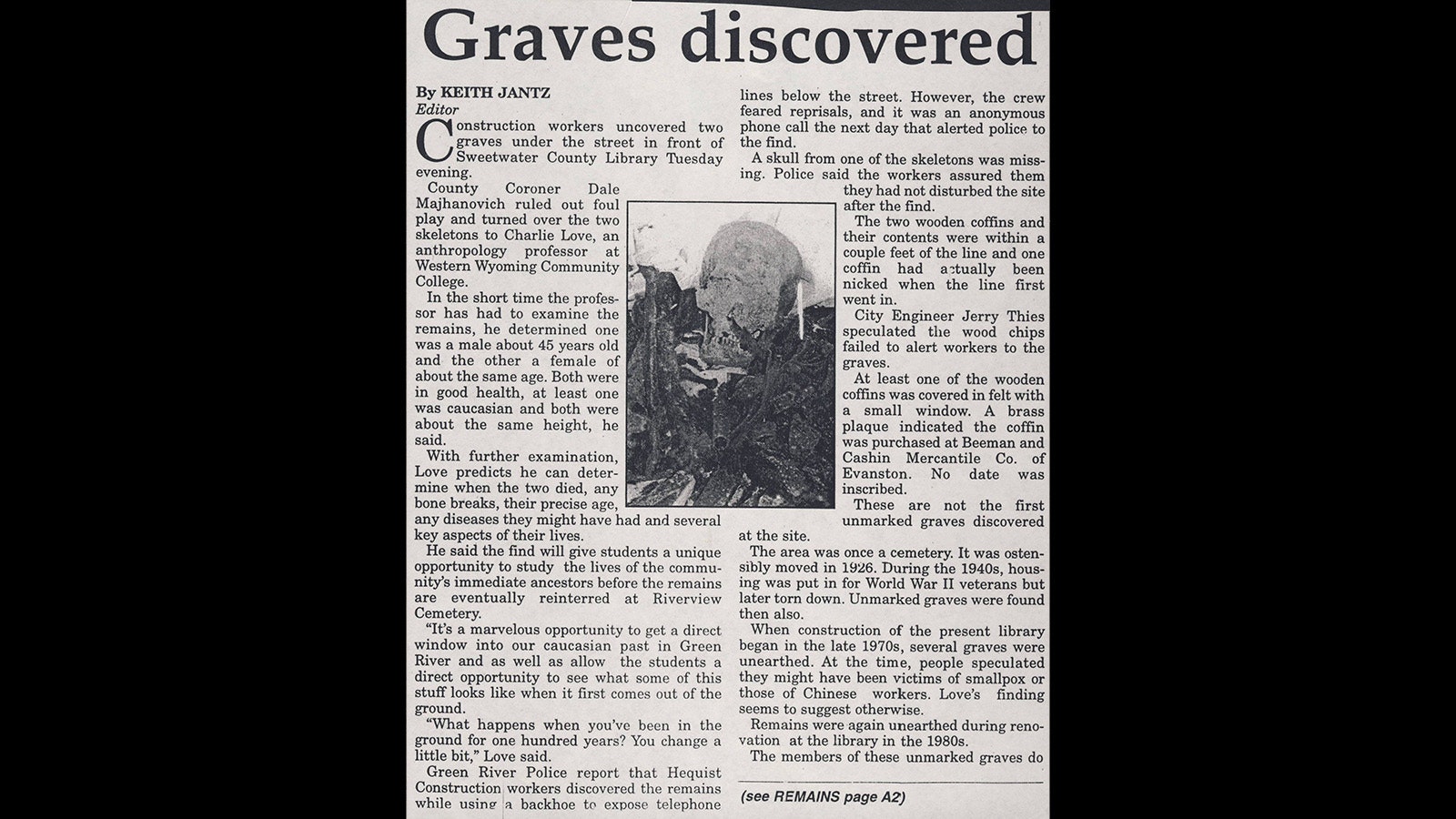 Newspaper clipping about “Graves Discovered” in Green River, Wyoming, by construction crews.