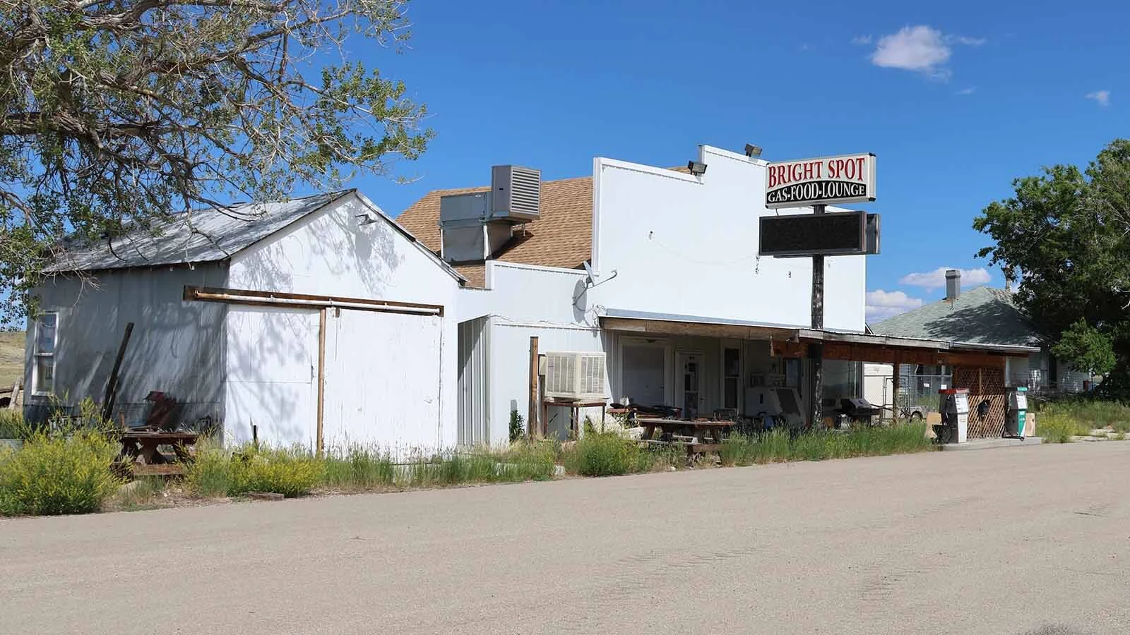 The Bright Spot was a familiar bus stop and favorite pull-off for truckers on the trek between Casper and Shoshoni for many decades.