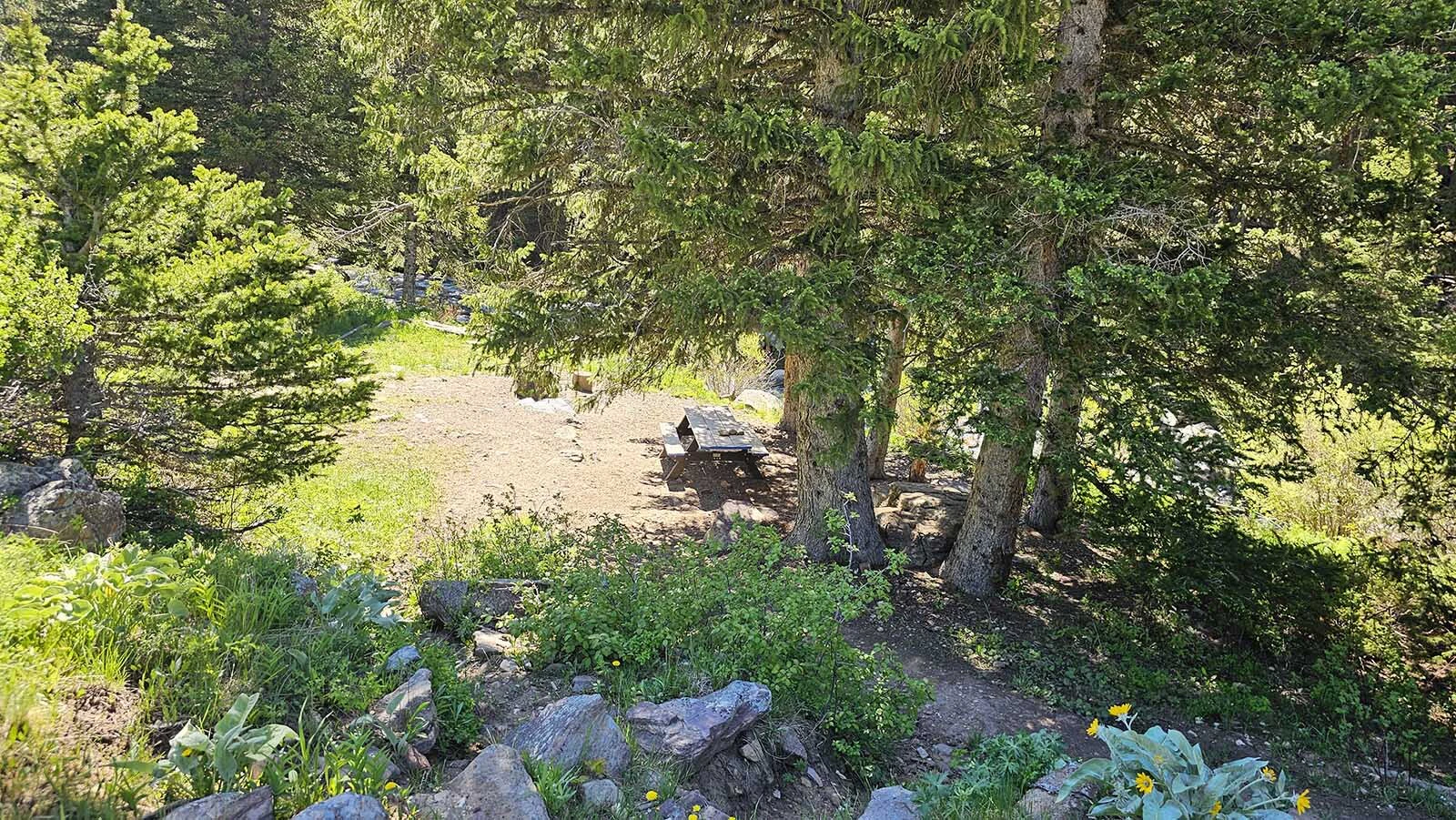 The Middle Fork Campground offers rustic campground sites on the way to the Hole in the Wall.