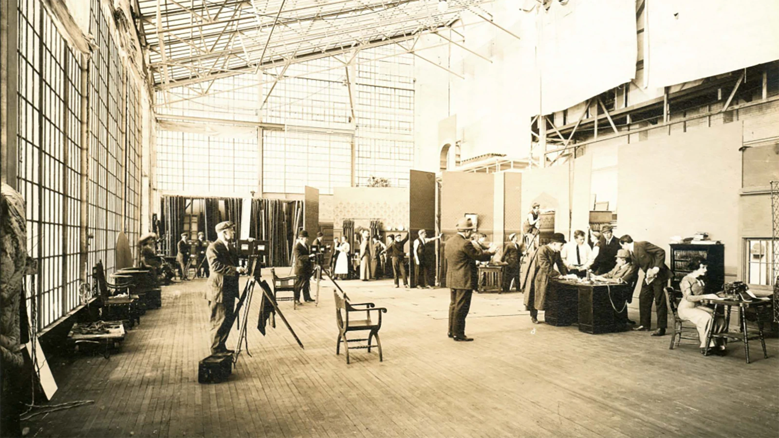 Wyoming cowboy Harry Webb worked as a horse wrangler and stuntman for the Betzwood Movie Studio in Philadelphia from 1912 to early 1915. During this time, he was nearly trampled to death by runaway oxen, trained trick horses and was attacked by a gaggle of geese. The films he was in likelky burned in a studio fire.