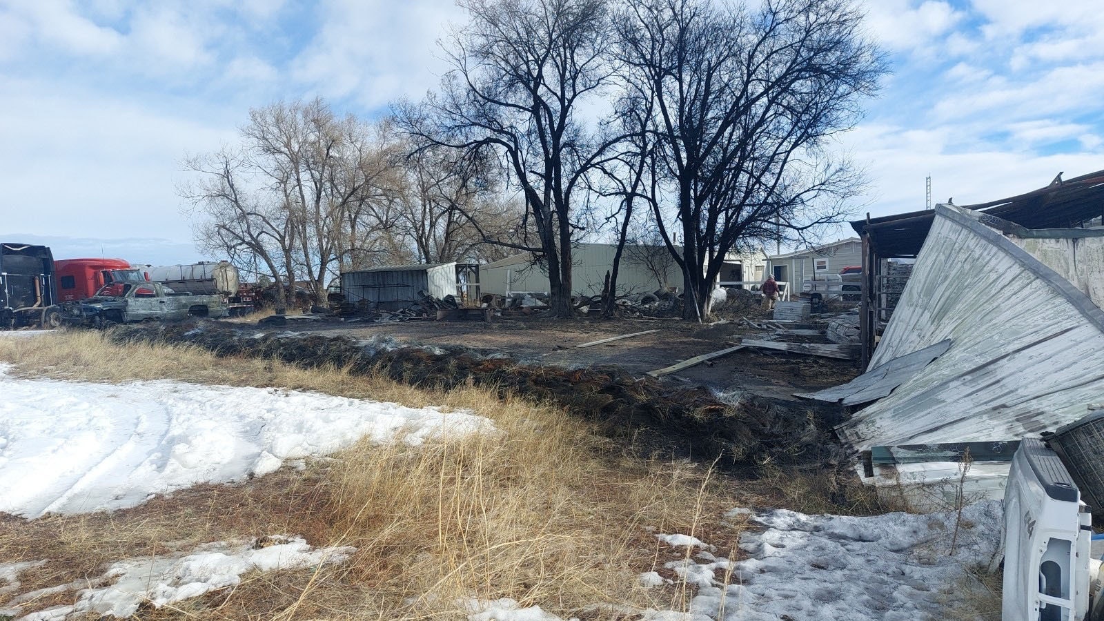 An eastern Wyoming horse ranching family lost 11 horses in a barn fire early Sunday morning.
