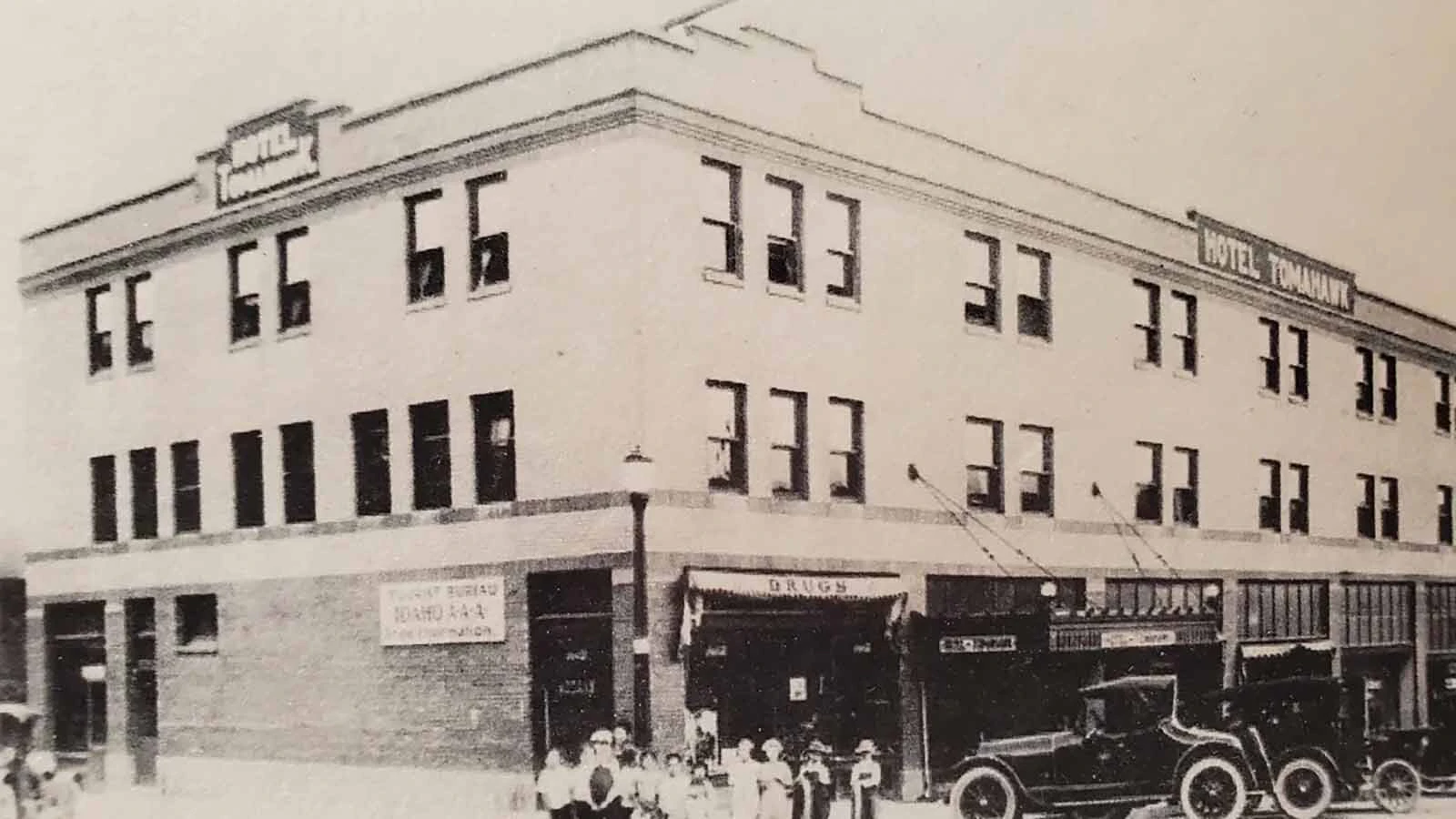 The Tomahawk Hotel used to be a focal point of acitivity in downtown Green River, Wyoming.