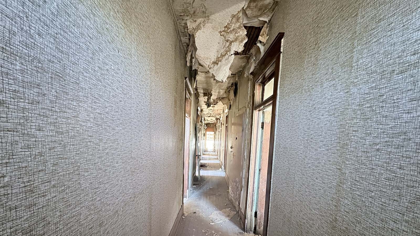 Gracies, an eight-room high class brothel, operated in Hudson, Wyoming, from 1906 to the 1960s. After being shut down, the building was abandoned and left to decay over the past nearly 60 years.