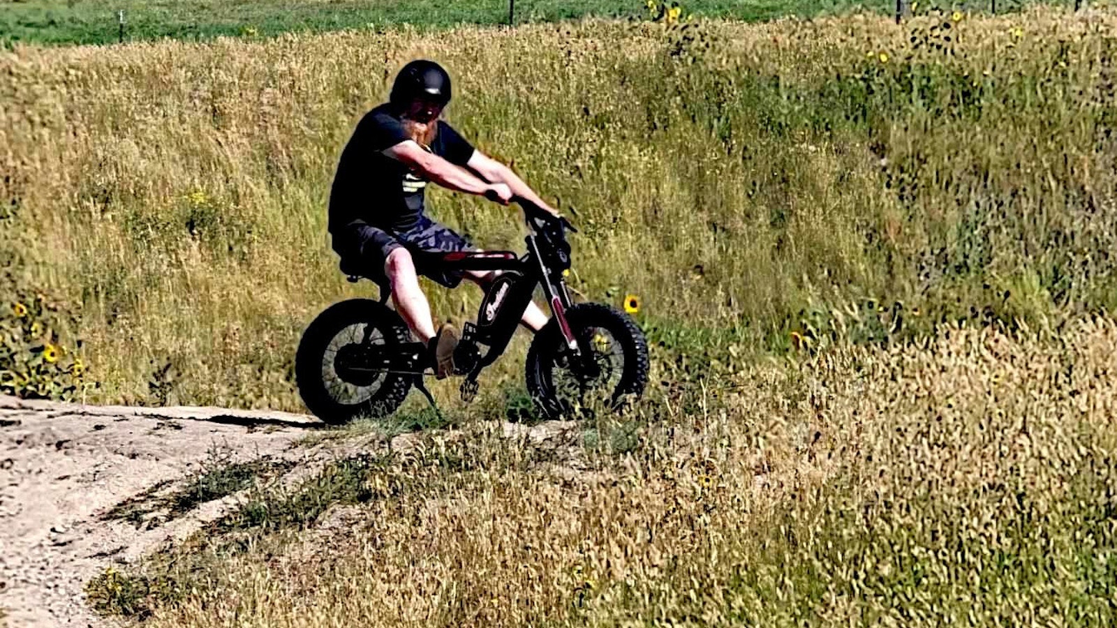 Aaron Turpen put the new Indian Hooligan e-bike through its paces.