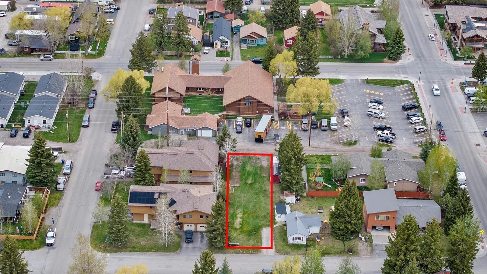 This tiny 0.17-acre lot in the middle of Jackson, Wyoming, is selling for nearly $1.7 million — and is expected to be snapped up quick.