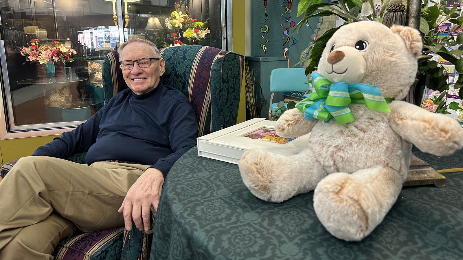 Jerry Kintzler has chairs set up throughout his store, Jerry’s Flowers and Things, located in downtown Riverton, Wyoming. This is so people can take time to visit and relax while they are browsing and enjoying the displays he changes daily.