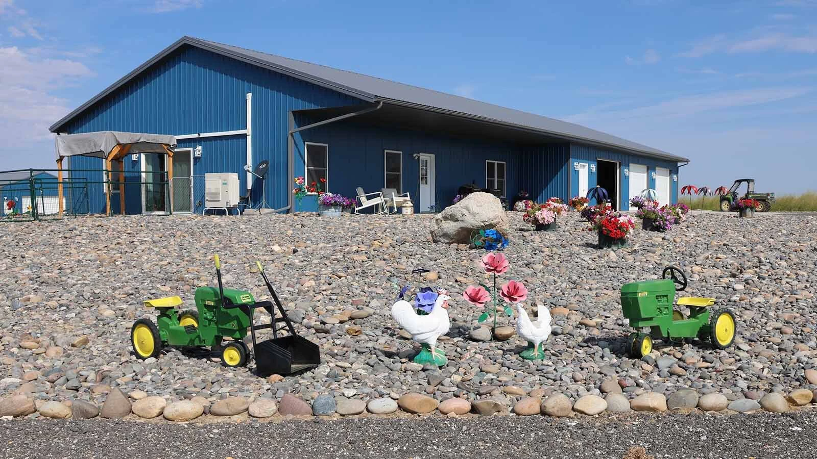 Pete and Debbie Smets' “kids” came out two years ago and helped them build their retirement home in eight days. 