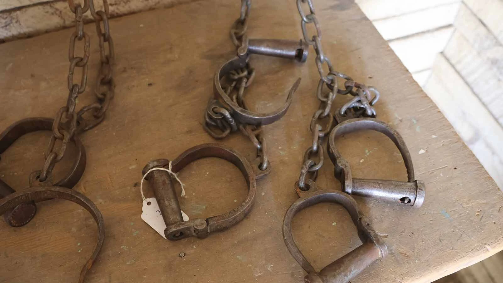 Shackles were used in the process of moving prisoners.