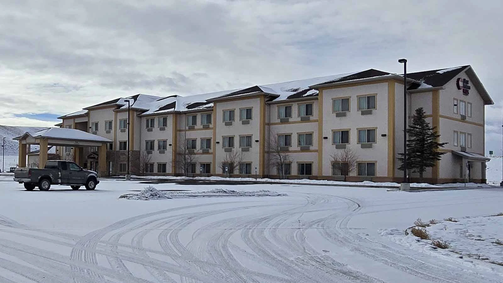 Hotel Parking lots were mostly empty by day throughout the winter in Kemmerer. By nightfall, however, every parking spot was filled.