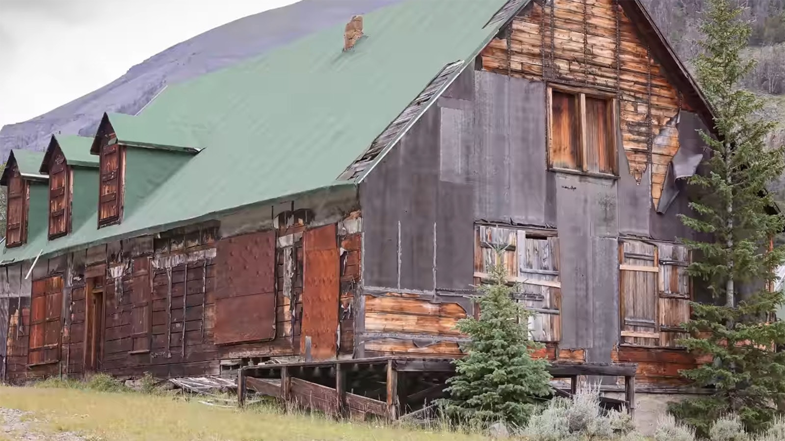 The ghost town of Kirwin, Wyoming, is about 40 miles southwest of Meeteetse.