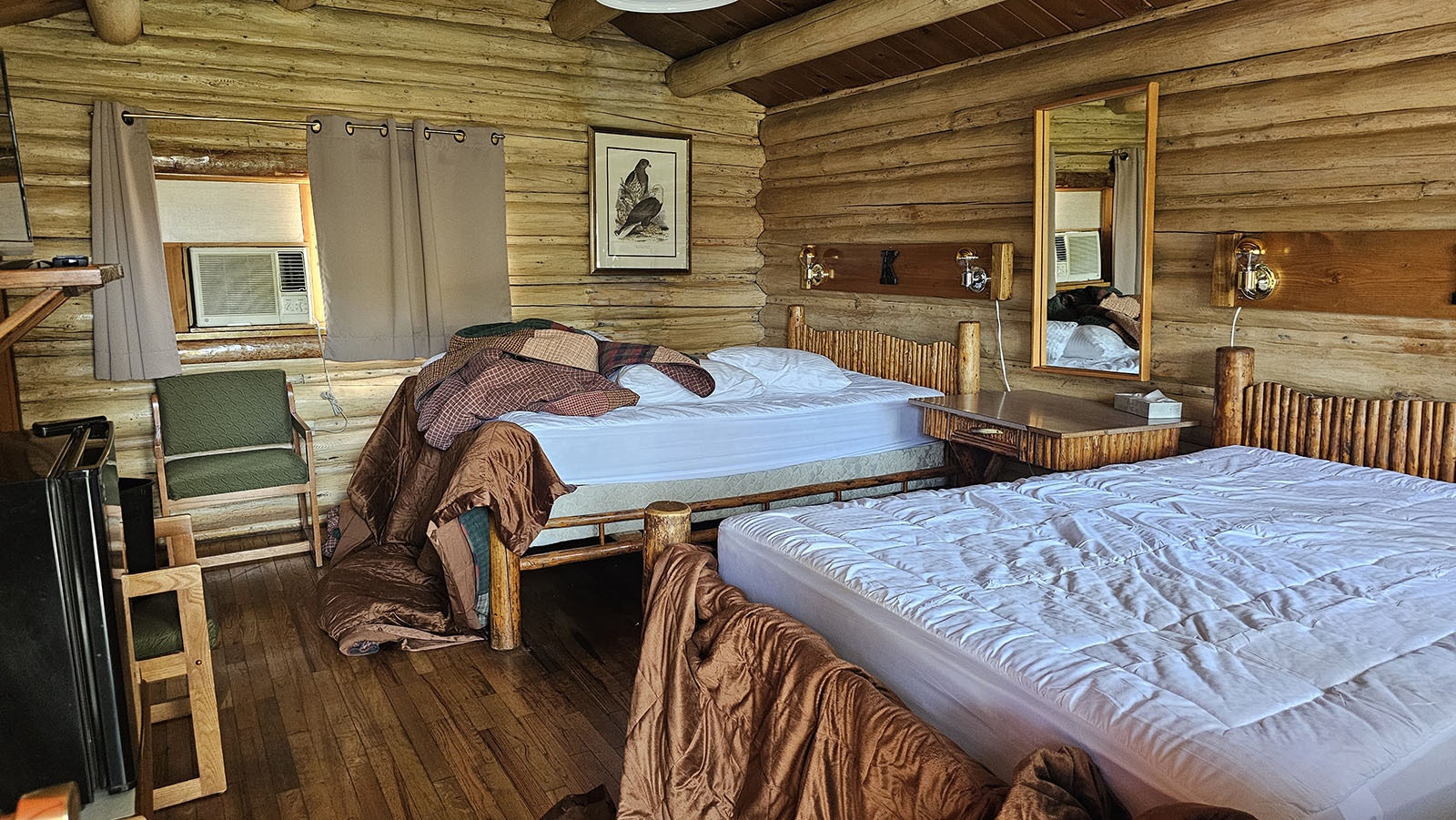 One of the double queen bed cabins.