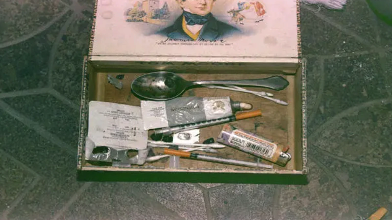 Four rolls of film taken from the scene at Kurt Cobain's house after his body was found in 1994 were devoloped and released in 2014. This is one of the photos on those rolls of film.