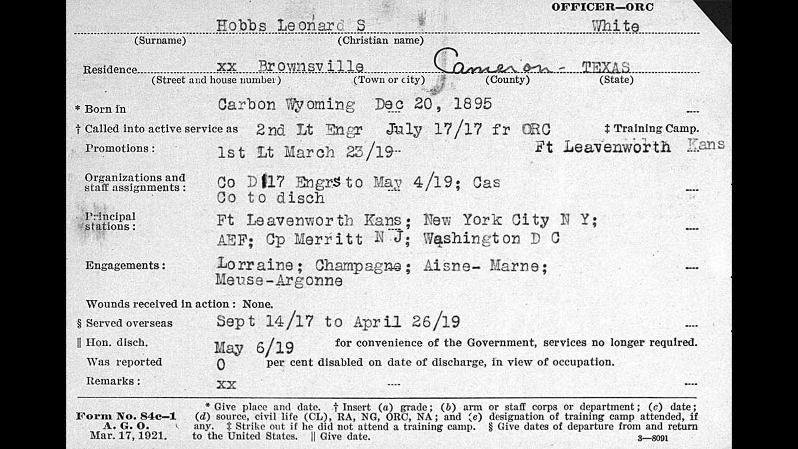 The draft card issued to Leonard Hobbs. He was a veteran of World War I.