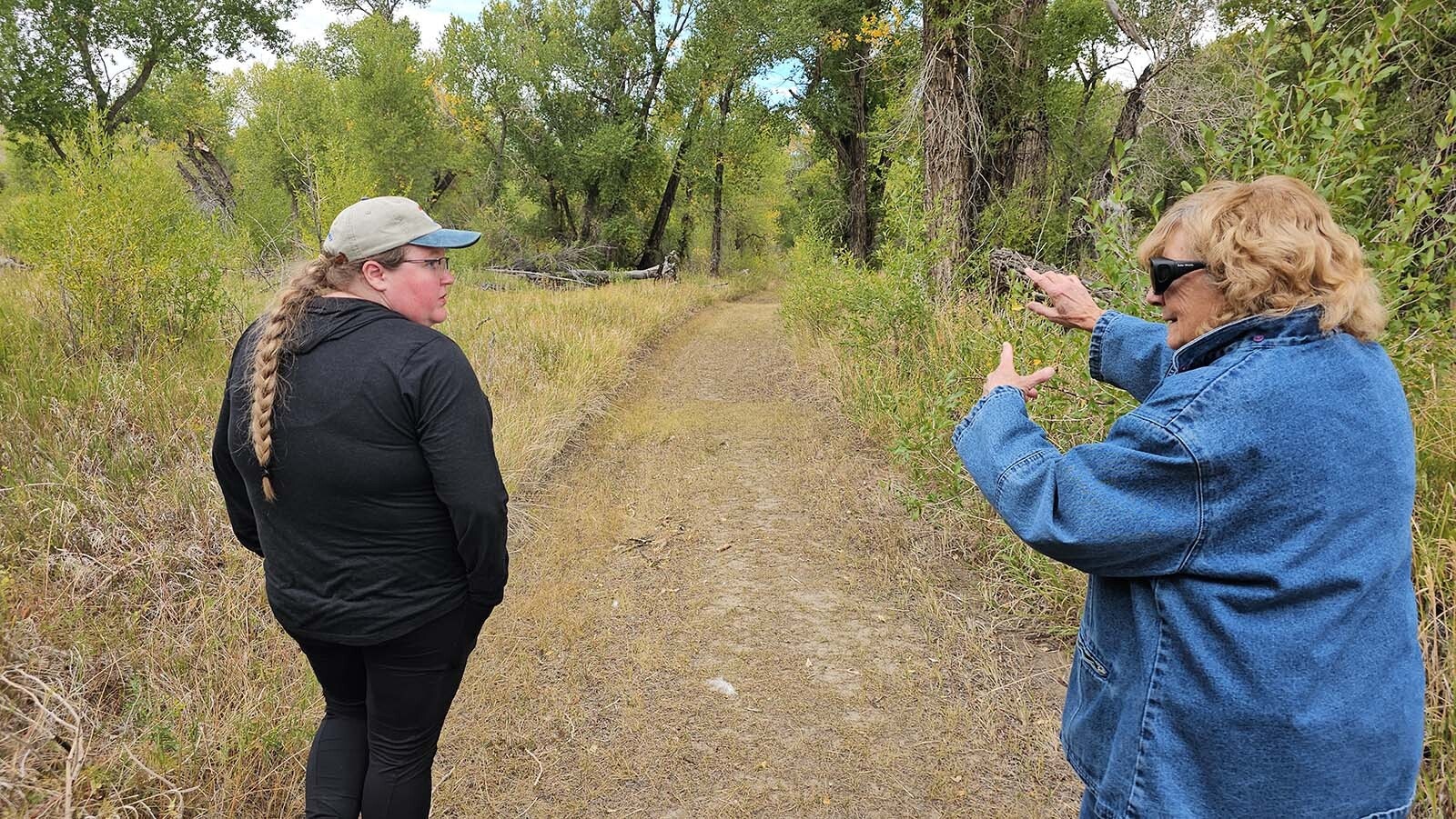 Kathy Jordan talks about this stretch of the Lincoln Highway, maintained at Fort Steele during the Alliance for Historic Wyoming's Lincoln Highway "Unbarred" tour.. Many travelers are misdirected this way during the winter, while seeking alternative routes, and get stuck here.
