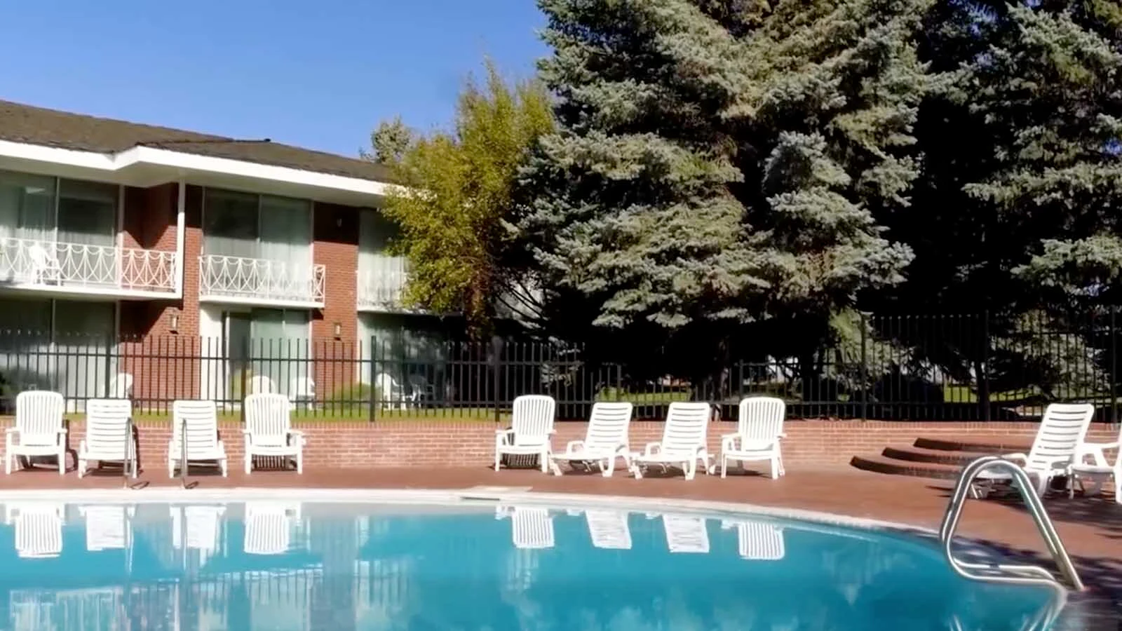 Fans of the Little America hotel near Green River say its demolition is “heartbreaking.” Its cheap ice cream cones, penguin mascot and endless roadside billboards are legendary. It’s also been a lifesaving haven from Wyoming’s notorious blizzards.