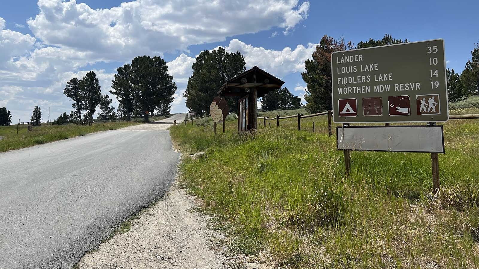 A sign shows points of interest along the Louis Lake Loop Road, coming off Wyoming Highway 28 at South Pass near Lander.