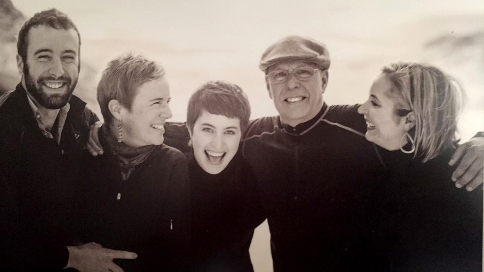 Luke Bell, left, is pictured with his family mom Carol, sister Jane, dad David and sister Sarah in 2015.