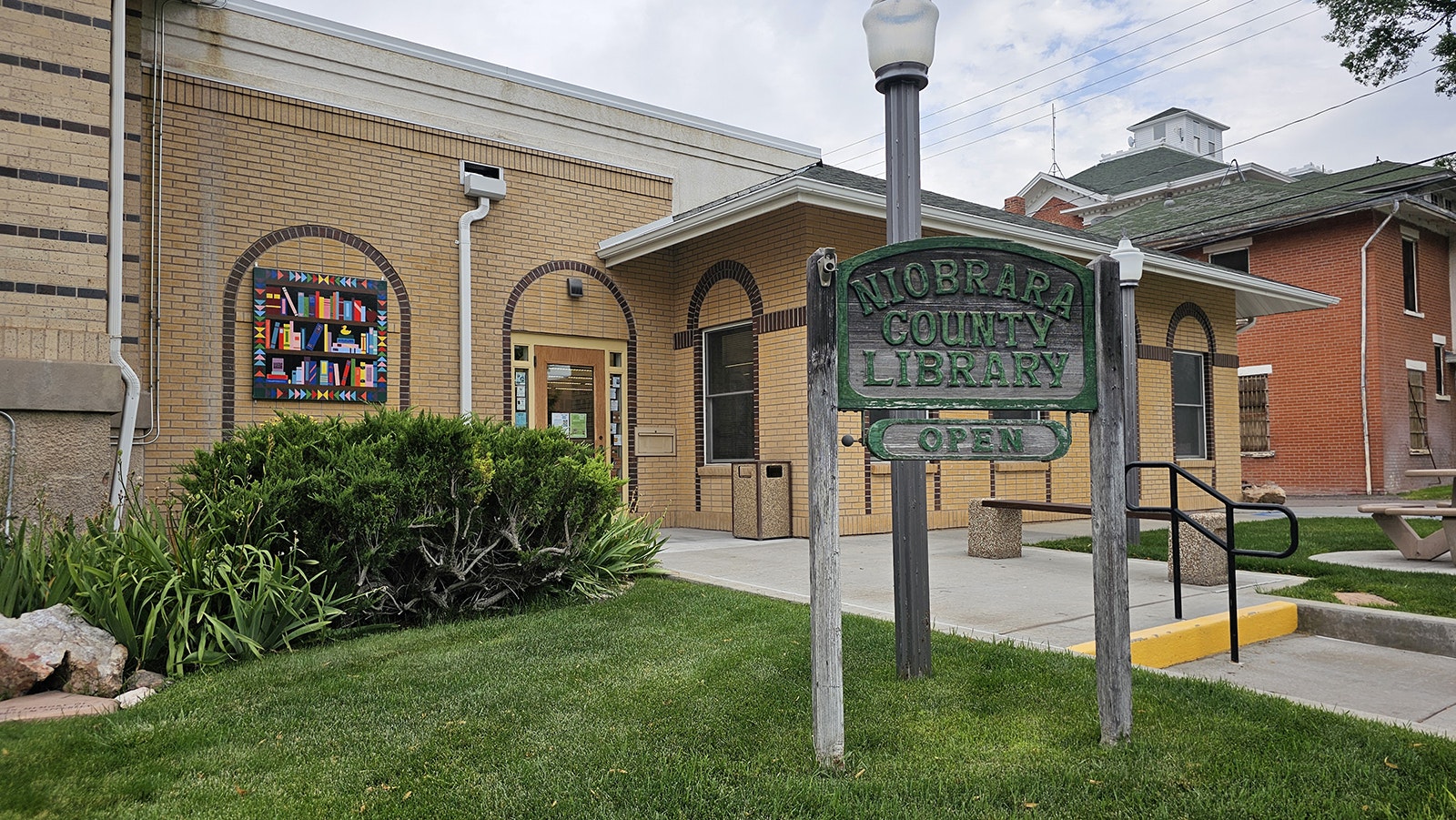 Exterior shot of the Niobrara County Library in Lusk.