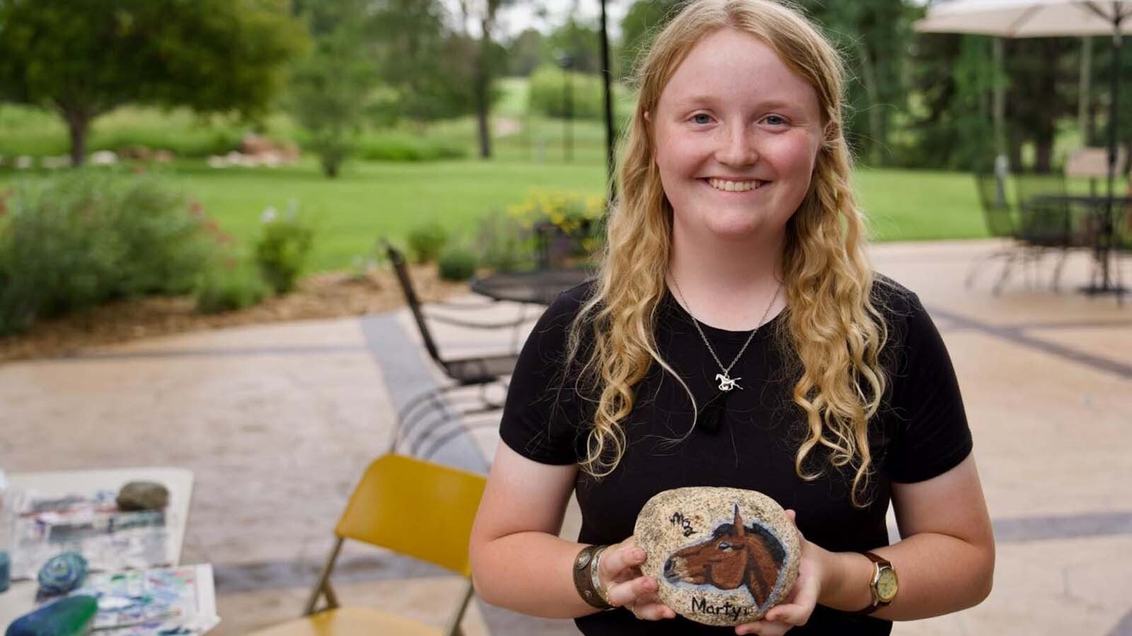 From the days she could pick up a pencil and a piece of paper, Maggie Booth’s love for horses — and drawing them and other animals — has been a consuming passion. Her stunning wildlife art is already turning heads and winning awards.