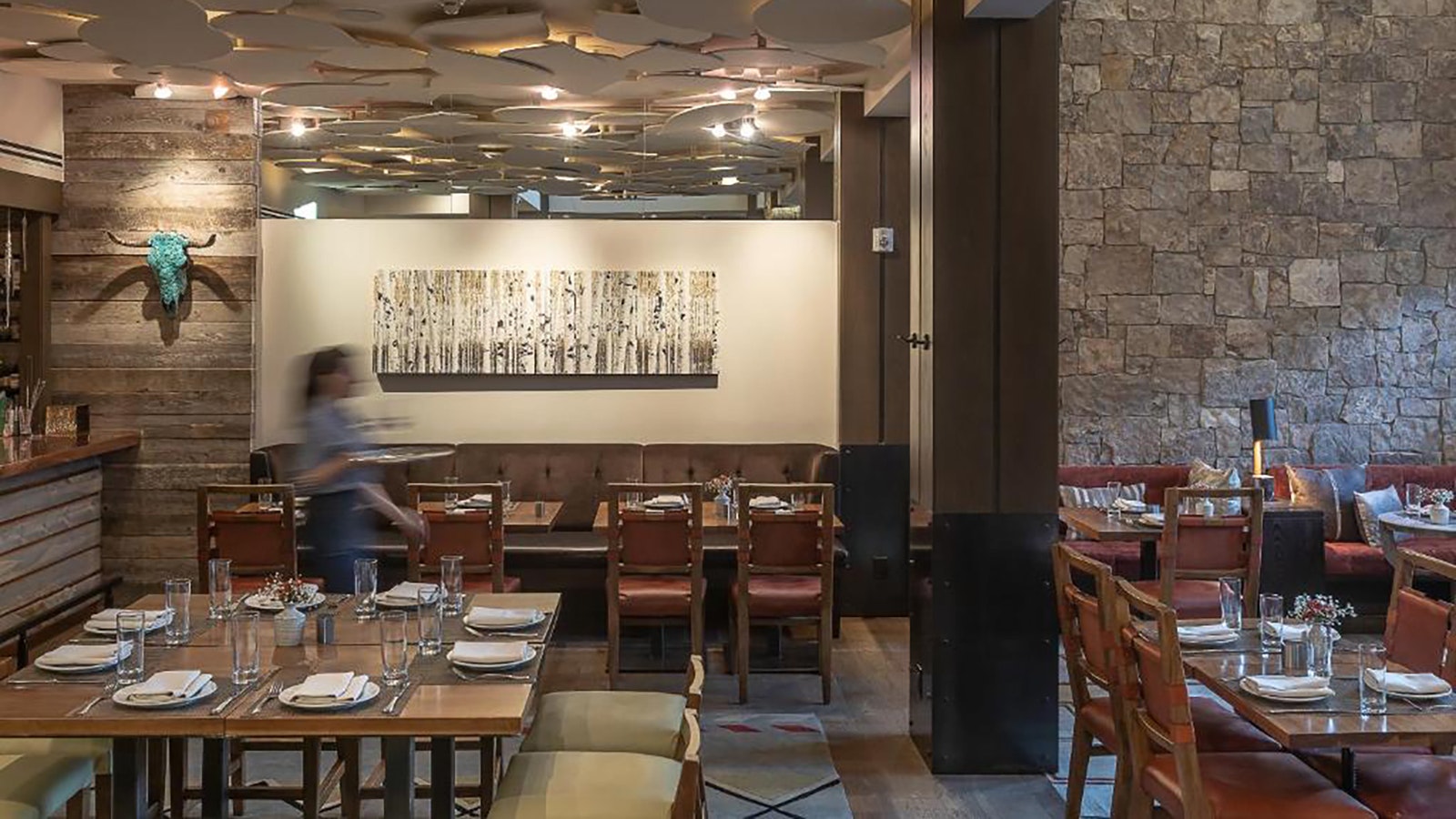 Hotel Jackson’s executive chef Malyna Si will compete on TV for a $1 million prize. Food expert Padma Lakshmi’s celebrity chef competition "America’s Culinary Cup" airs March 4.