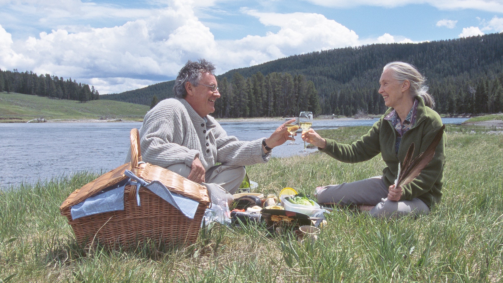 Famed Wyoming wildlife photographer Tom Mangelsen and legendary British primatologist Jane Goodall enjoyed a picnic lunch during Goodall’s first visit to Yellowstone National Park in 2001.