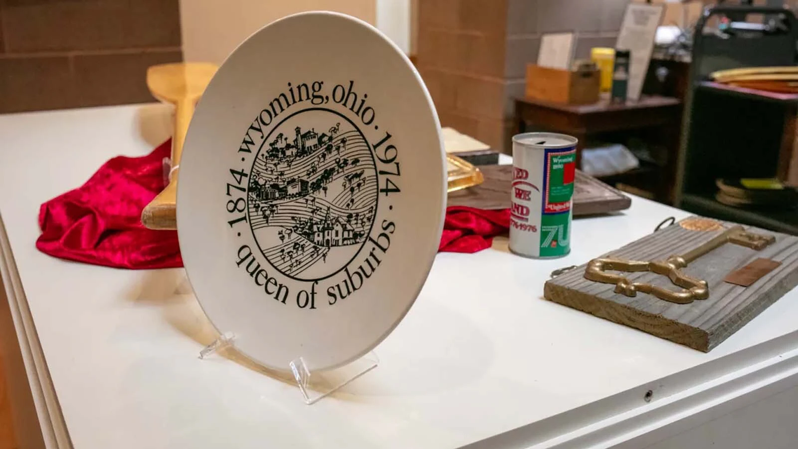 Commemorative plate from Wyoming, Ohio.