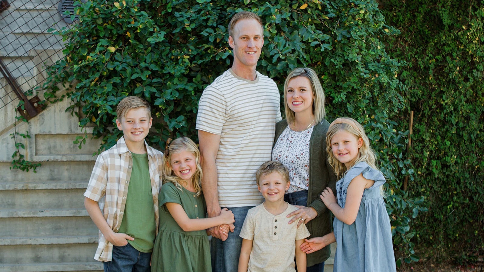 Matt Hilton, his wife Morgan and their four children.