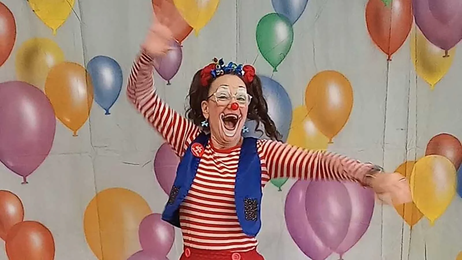 Whether she’s calming a group of rambunctious 3-year-olds or coaxing a smile from a woman who’s 102, Casper’s Merrily Johnston is an amazing performer. Recently honored as America's Clown of the Year, her celebrity in goes mostly unnoticed.
