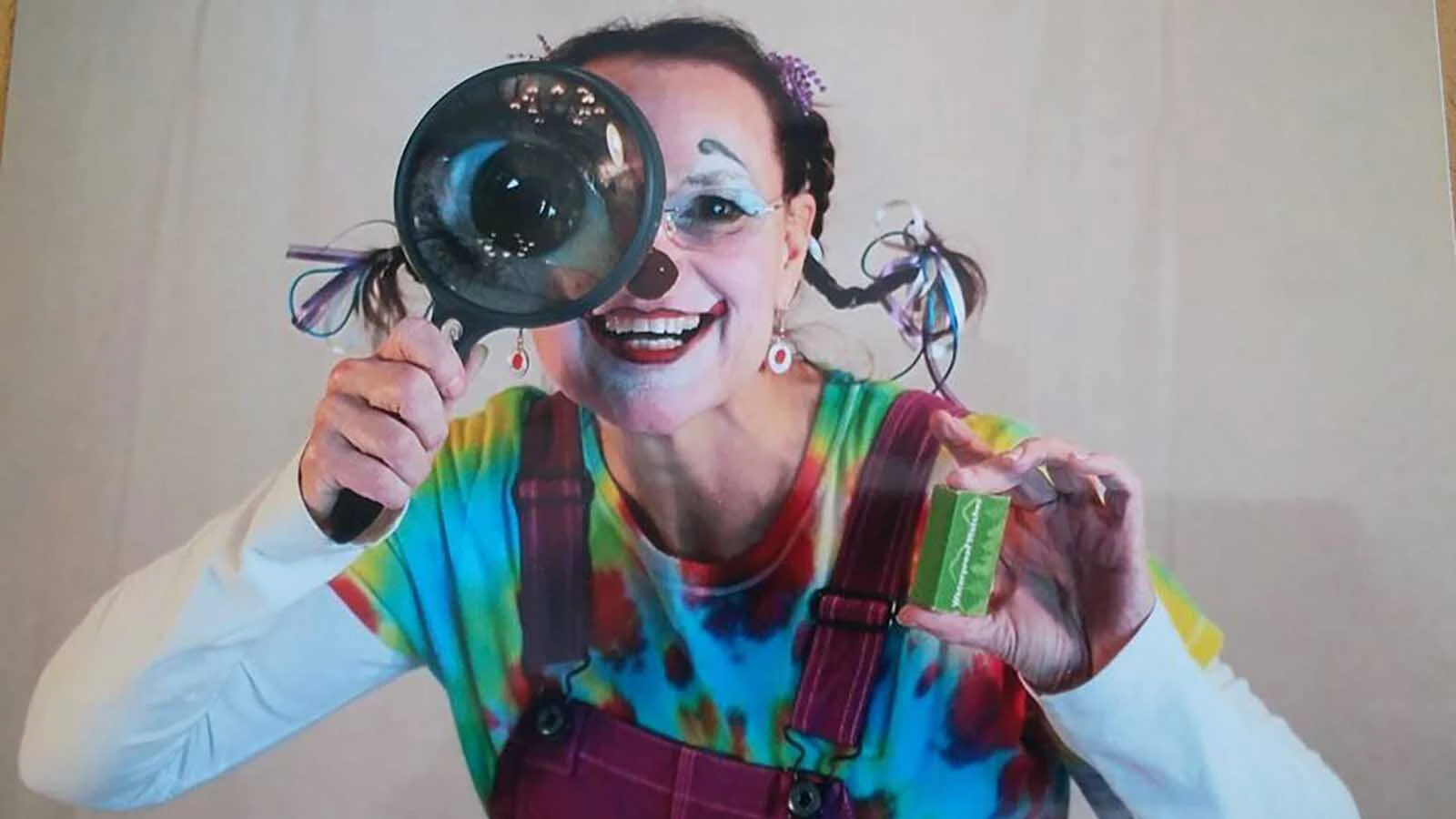 Whether she’s calming a group of rambunctious 3-year-olds or coaxing a smile from a woman who’s 102, Casper’s Merrily Johnston is an amazing performer. Recently honored as America's Clown of the Year, her celebrity in goes mostly unnoticed.
