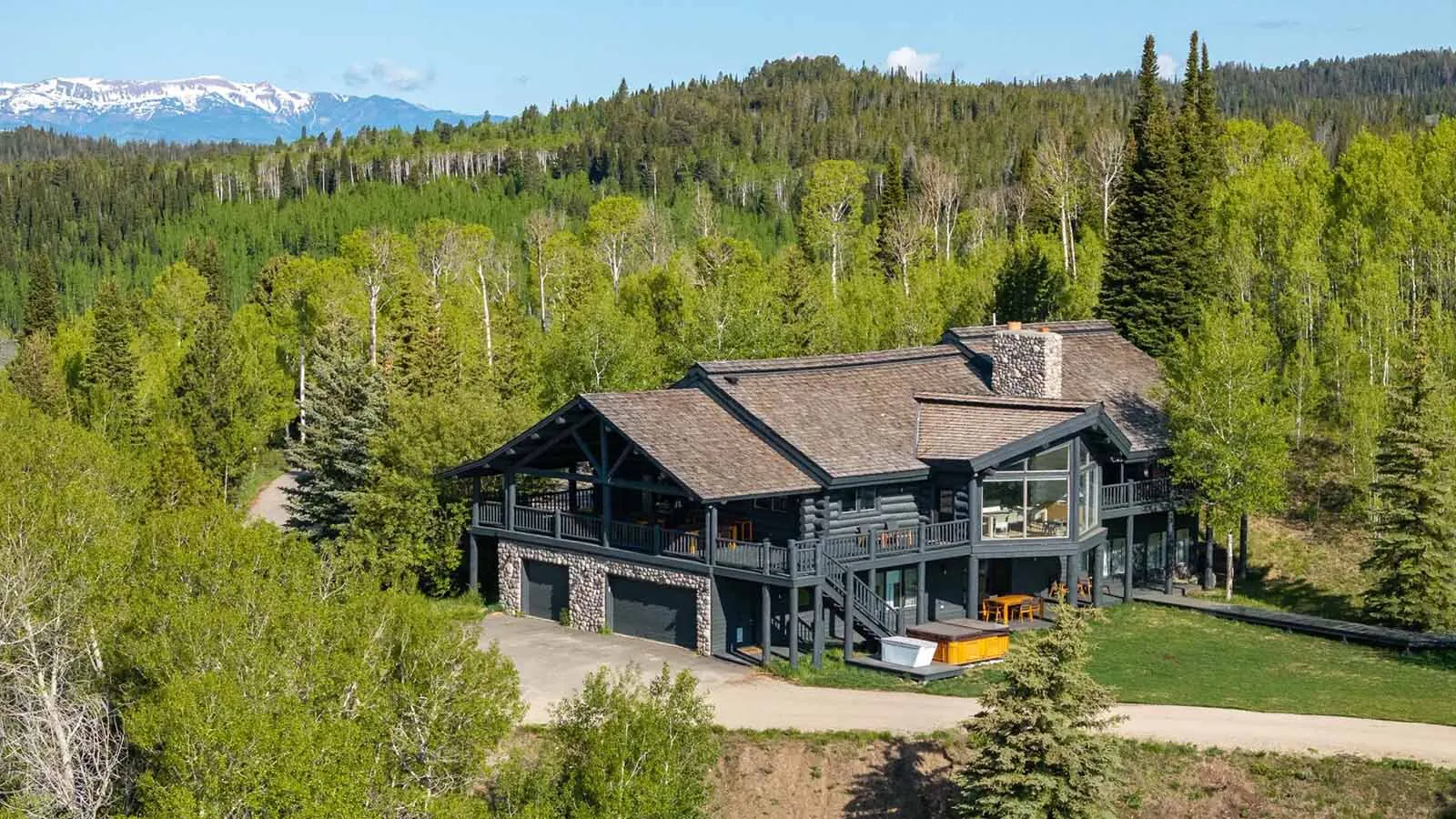 After 14 months on the market, the 558-acre Miner Creek Ranch near Bondurant wasn't moving closer to a sale, even after dropping the listing price from $20 million to $15 million. When the ranch was scheduled for a no-reserve auction, that spurred a frenzy of interest that resulted in a preemptive offer to buy the ranch before the auction could be held.