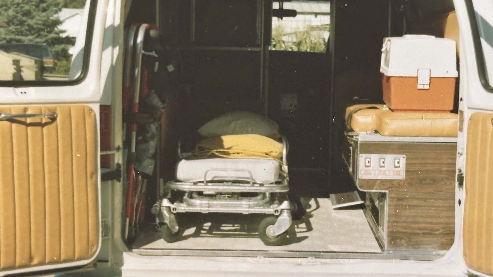 When Clark Mortimore expanded their services to include the remote Grass Creek oil field, he bought a third ambulance which he gave a paint job to that included the bucking horse medical logo he had designed and its new call sign, MS-195.