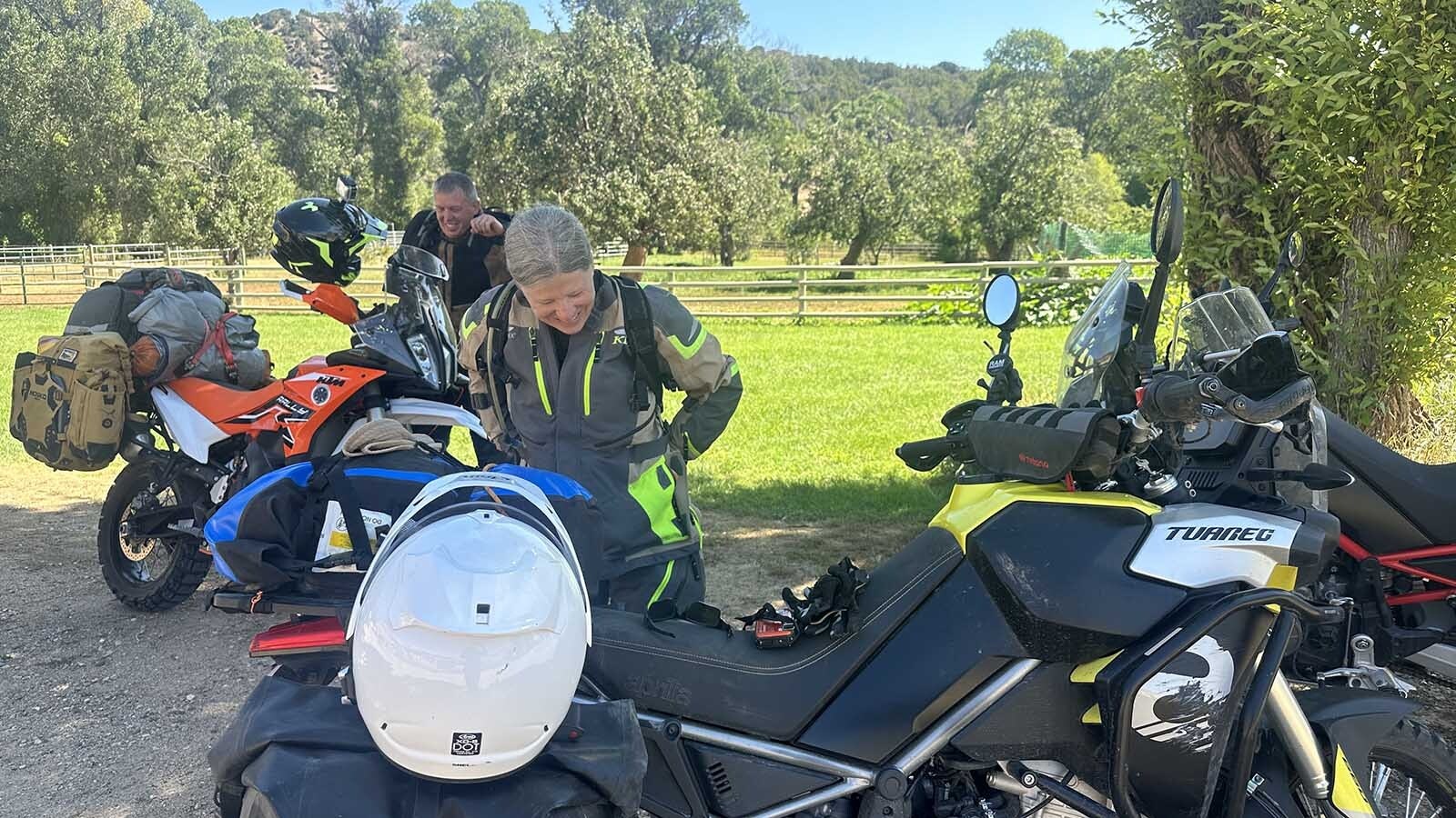 Getting ready to hit the open road again after a brief stop at the Medicine Lodge Archaeology Site.