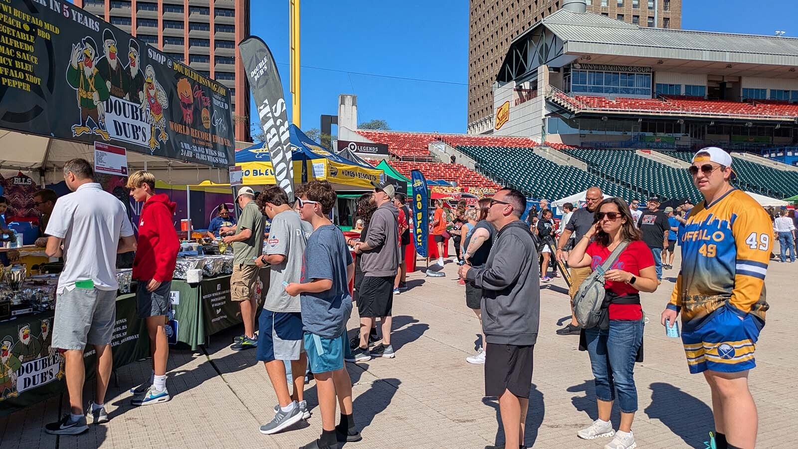 The line at the Double Dub's tent was long, no matter the time each festival day, but the crew was able to dole out some 800 wings in a matter of minutes.