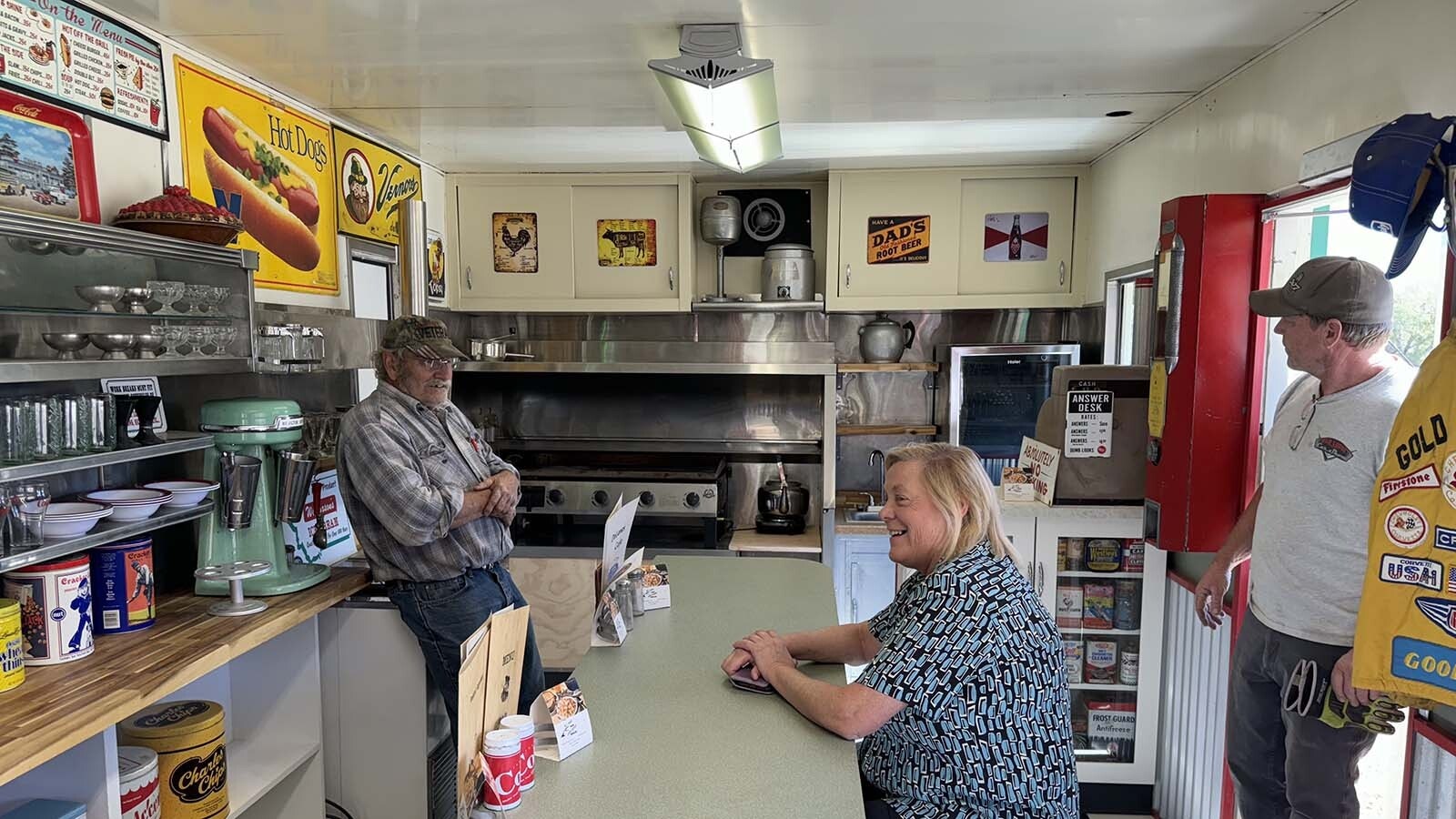 Robyn Cutter and Ken Quintiliani discuss the history and legacy of Cody's Nifty Niner diner. In its 76-year history, the diner has had several names and owners in several communities in northwest Wyoming but has since become one of Quintiliani's passion projects.