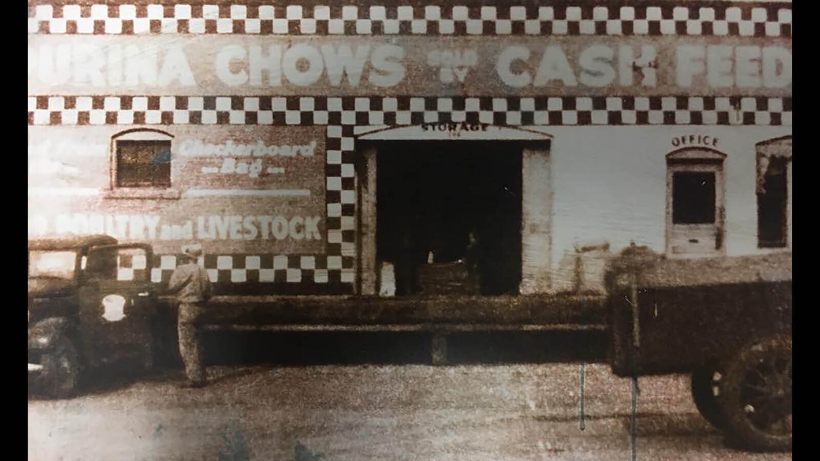 A vintage photo of Noland Feed in Casper.