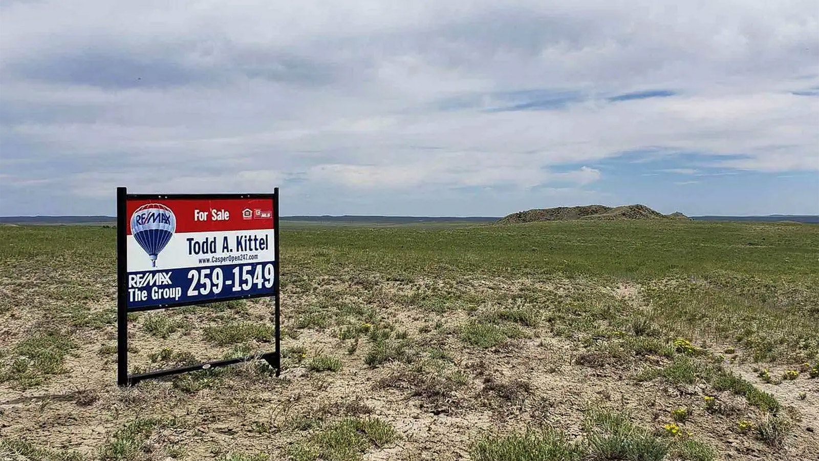 Landsearch.com has listings for more than 40 tracts of Wyoming land that would be good for off-grid living, including this 40.5-acre parcel in Natrona County.