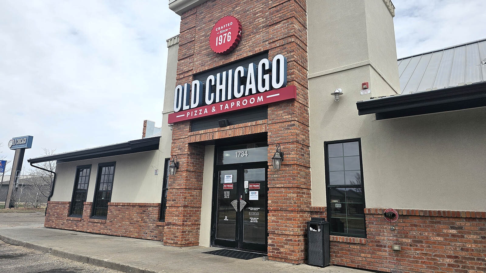 The Cheyenne Old Chicago location shut its doors without notice Sunday.