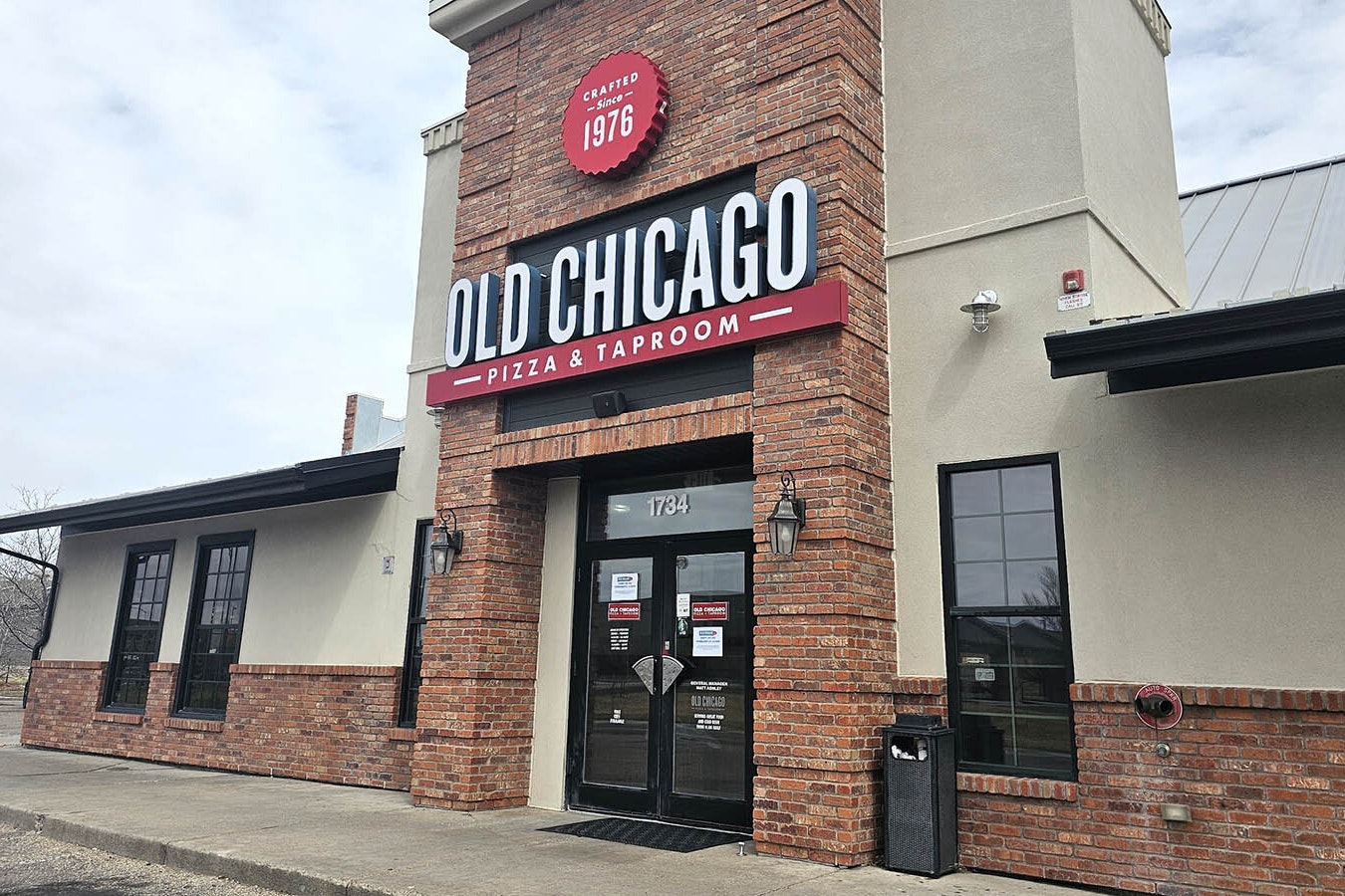 The Cheyenne Old Chicago location shut its doors without notice Sunday.