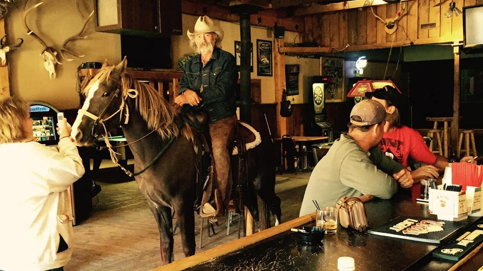 Well-behaved horses welcome anytime at the Outlaw.