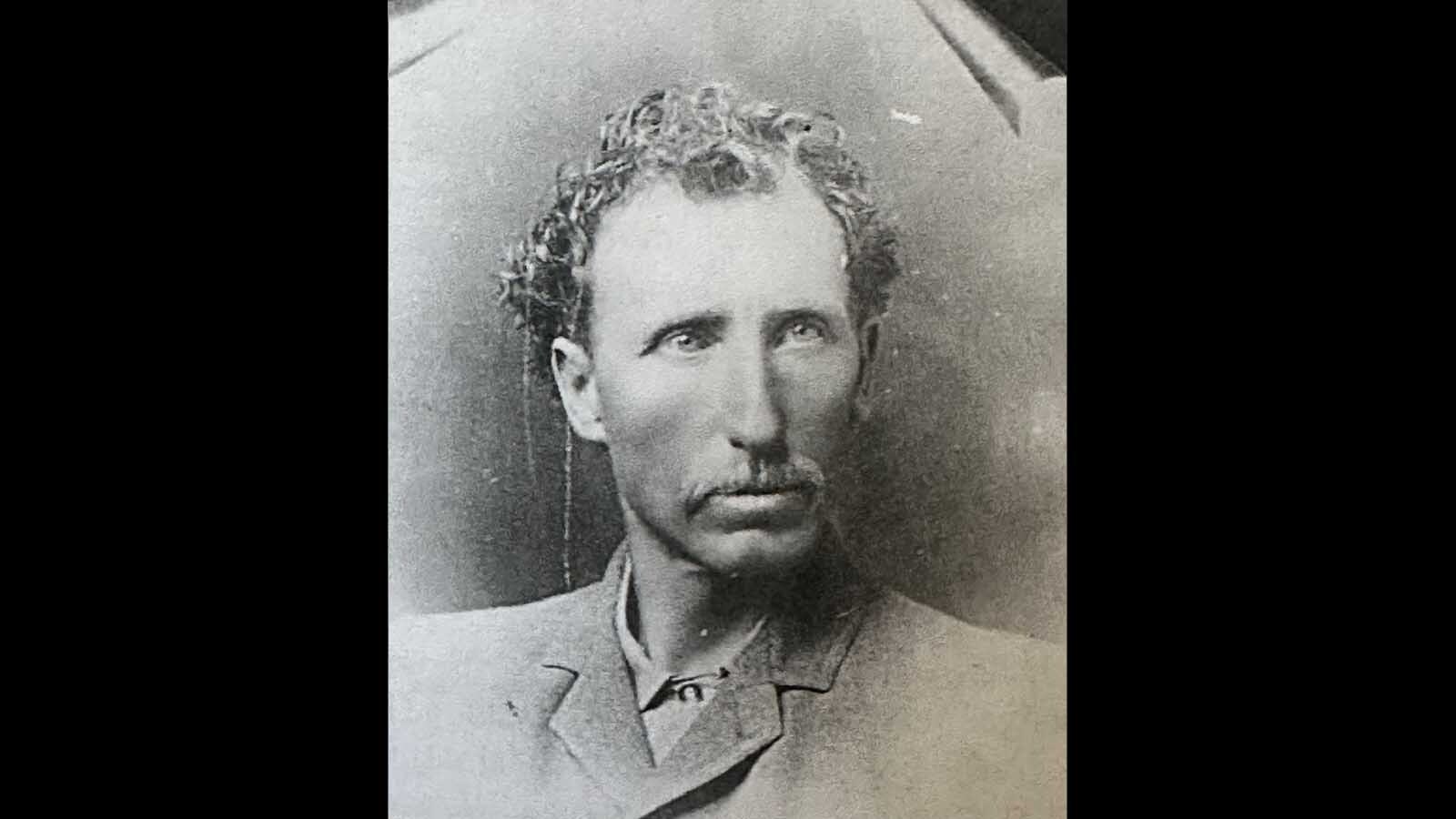 In 1892, Deputy Sheriff Sam Swanner was part of a posse that gunned down two horse thieves, Mike Burnett and George Spencer. Swanner picked up the gun from the body of Spencer and passed it down to his son. It is now in the possession of his grandson, Tom Neiwirth.
