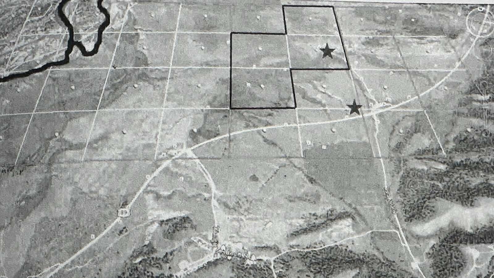 This map shows the site of the Pierce Cunningham ranch. His 1906 claim is outlined in black. The stars show the site of the Cummingham brother’s cabins. The northernmost star is the site of Pierce Cunningham’s cabin. The Snake River is upper left, and the Triangle X ranch at bottom center.
