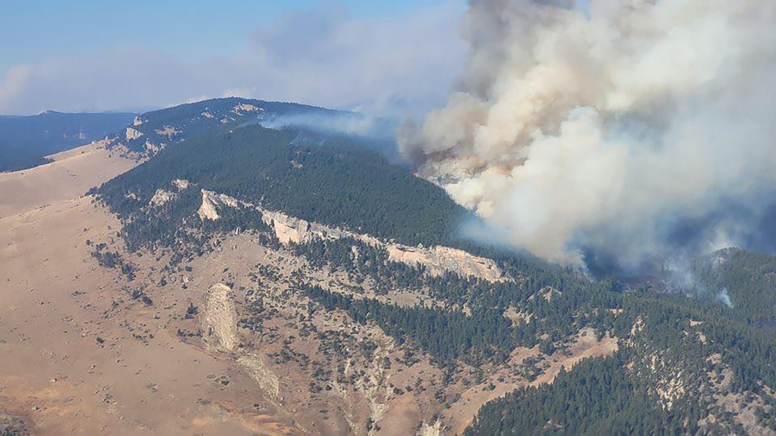 An aerial view of the Pack Trail Fire.