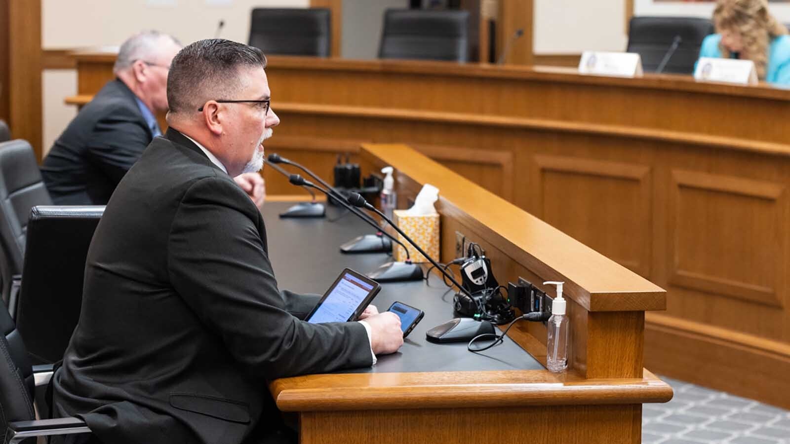 Wyoming School Boards Association Executive Director Brian Farmer testifies for the House Corporations, Elections and Political Subdivisions Committee on making school board elections partisan.