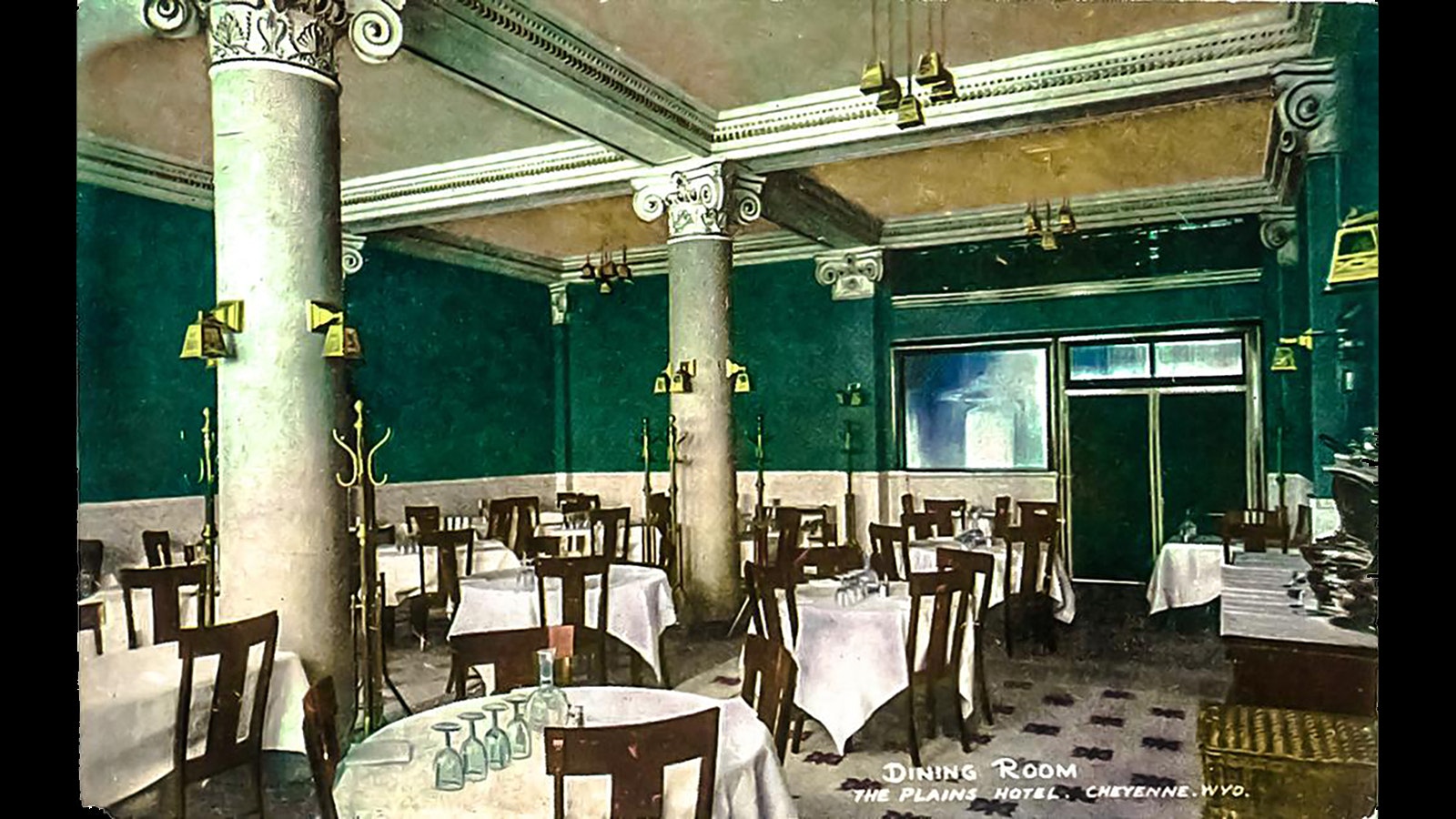 The dining room at the Plains Hotel in its heyday.