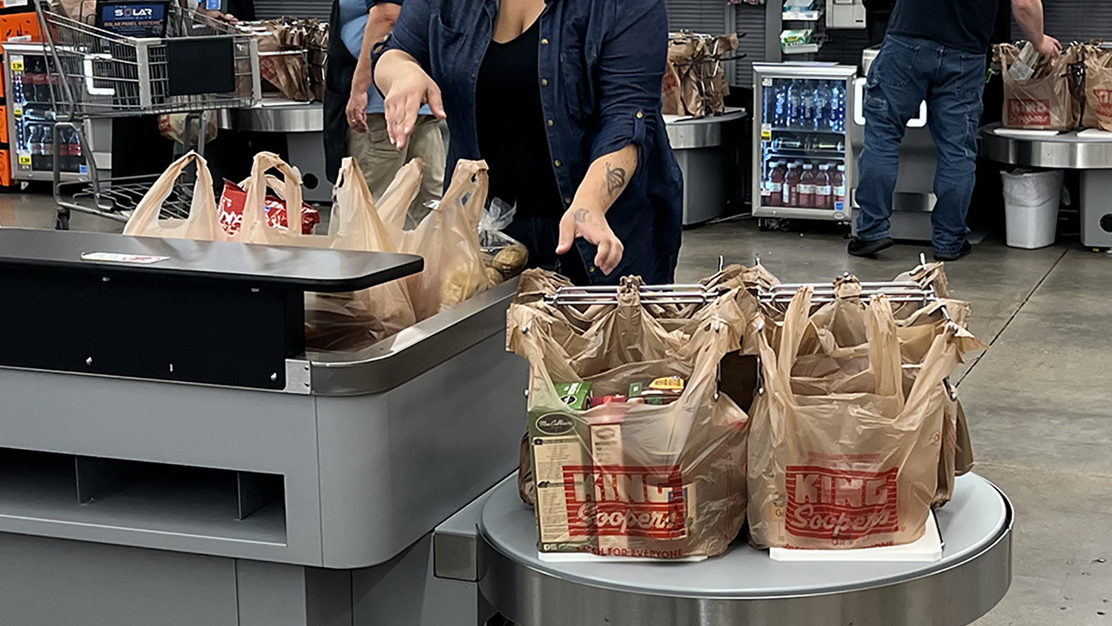 Cheyenne City Council has killed a ban on single-use plastic bags, like grocery bags.