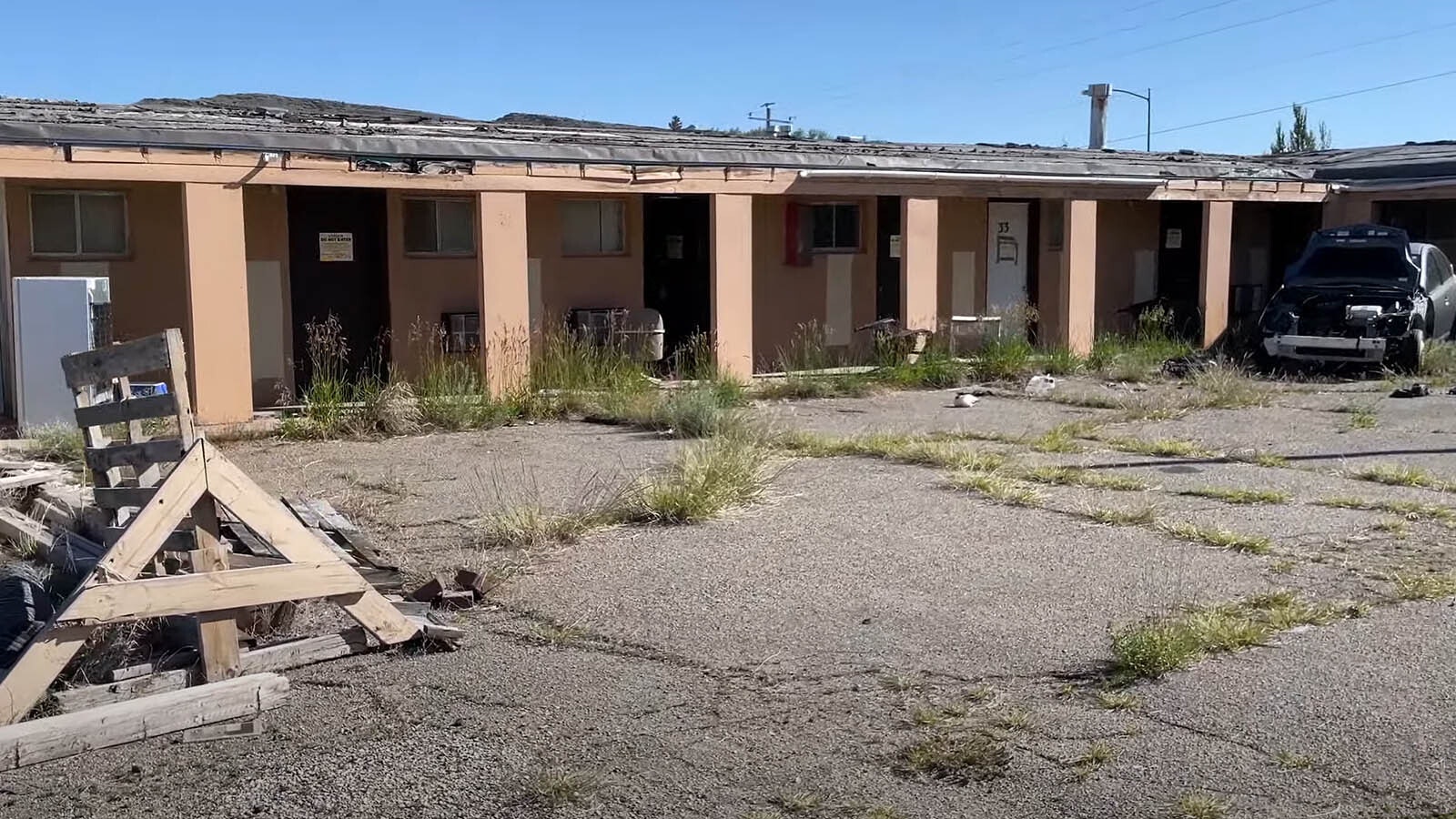 Scene of an abandoned motel in Rawlins for Nick Johnson's YouTube video.